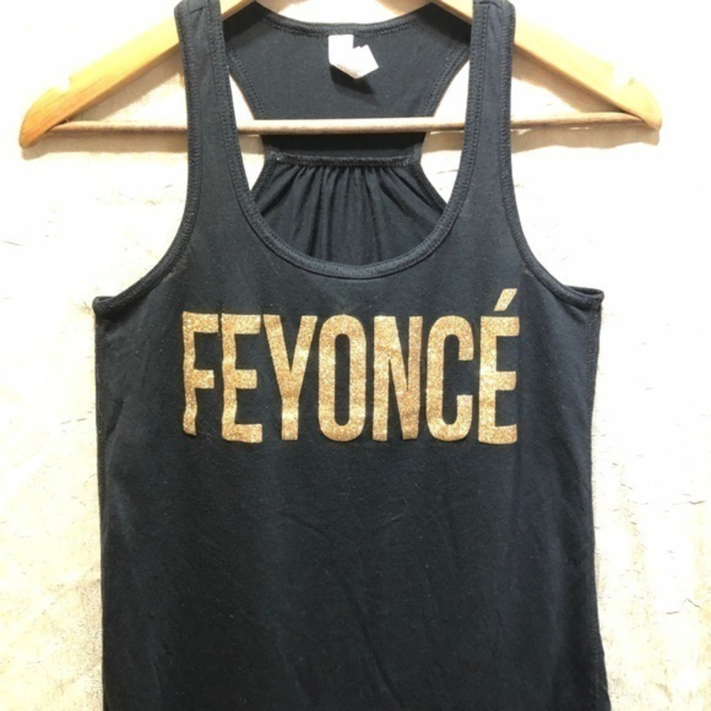 Bride to be‎ Tank top gold lettering fiancé